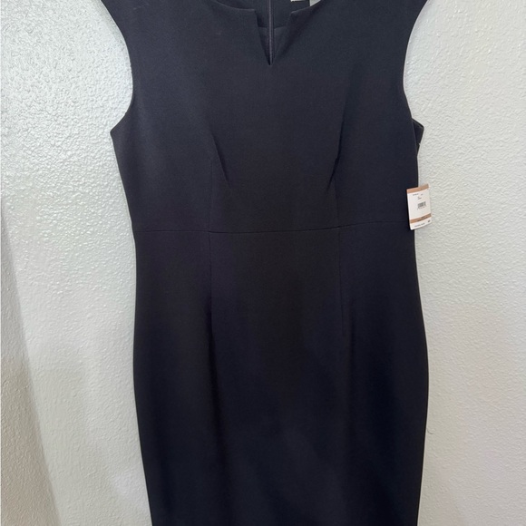 Kasper Elegant Black Sleeveless Dress - Picture 1 of 3